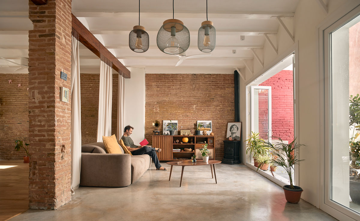 Rehabilitación de vivienda en el barrio de Nazaret. La casa del filósofo.